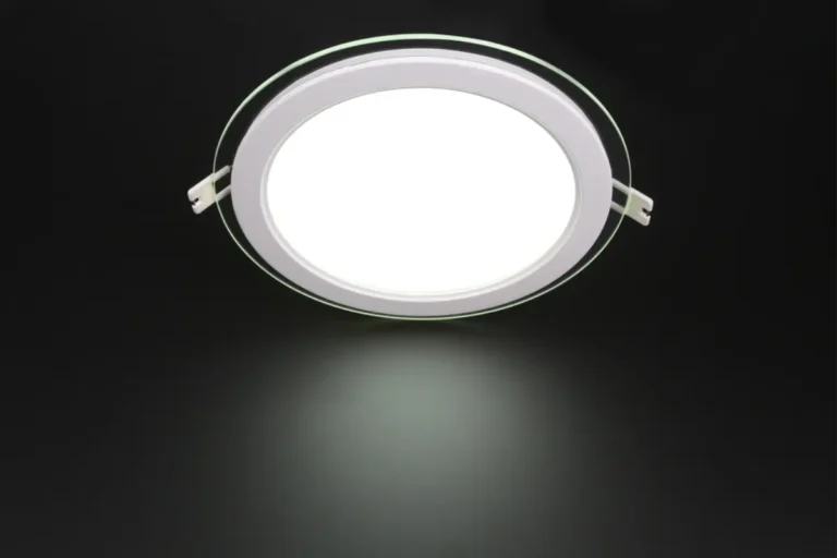 چراغ سقفی سان لوکس؛ انتخابی مطمئن برای معماری داخلی حرفه‌ای